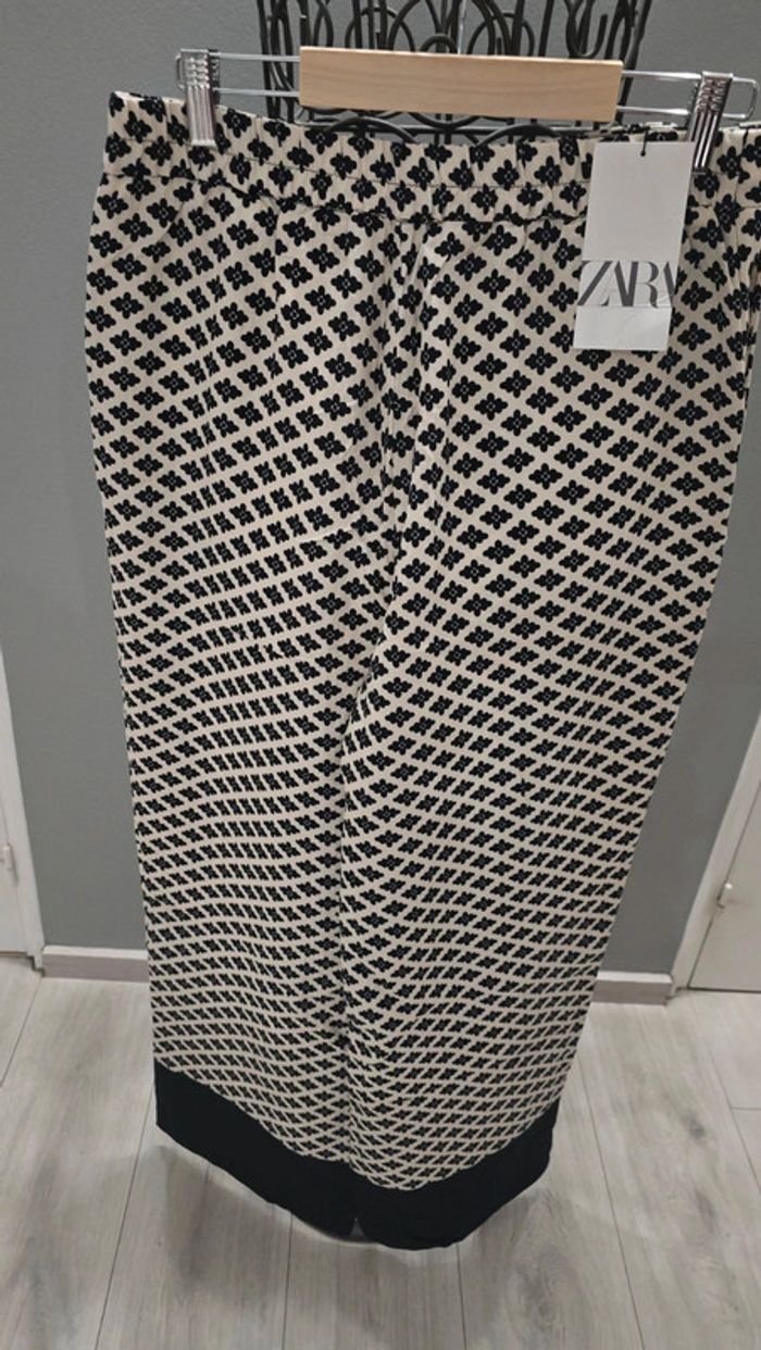 Pantalon motif Zara - photo numéro 3