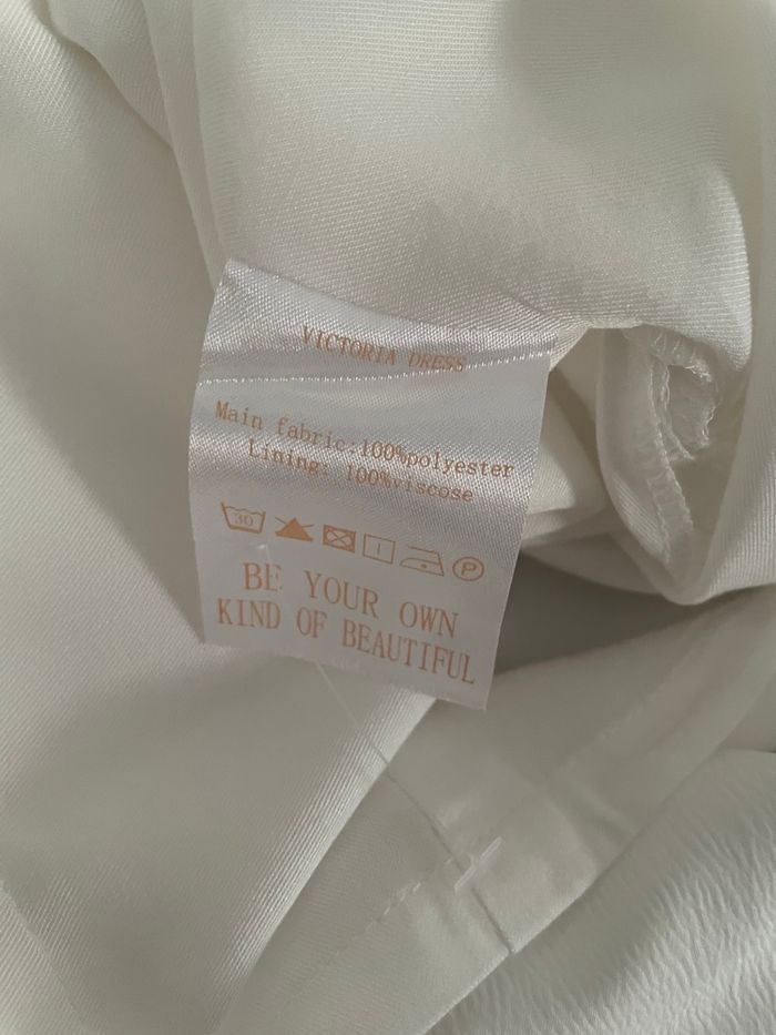 Robe blanche en dentelle – White and More – T.36 - photo numéro 9