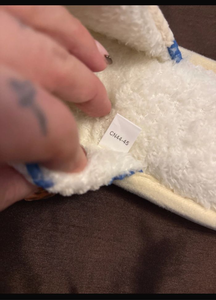 Pantoufle stitch neuve - photo numéro 7