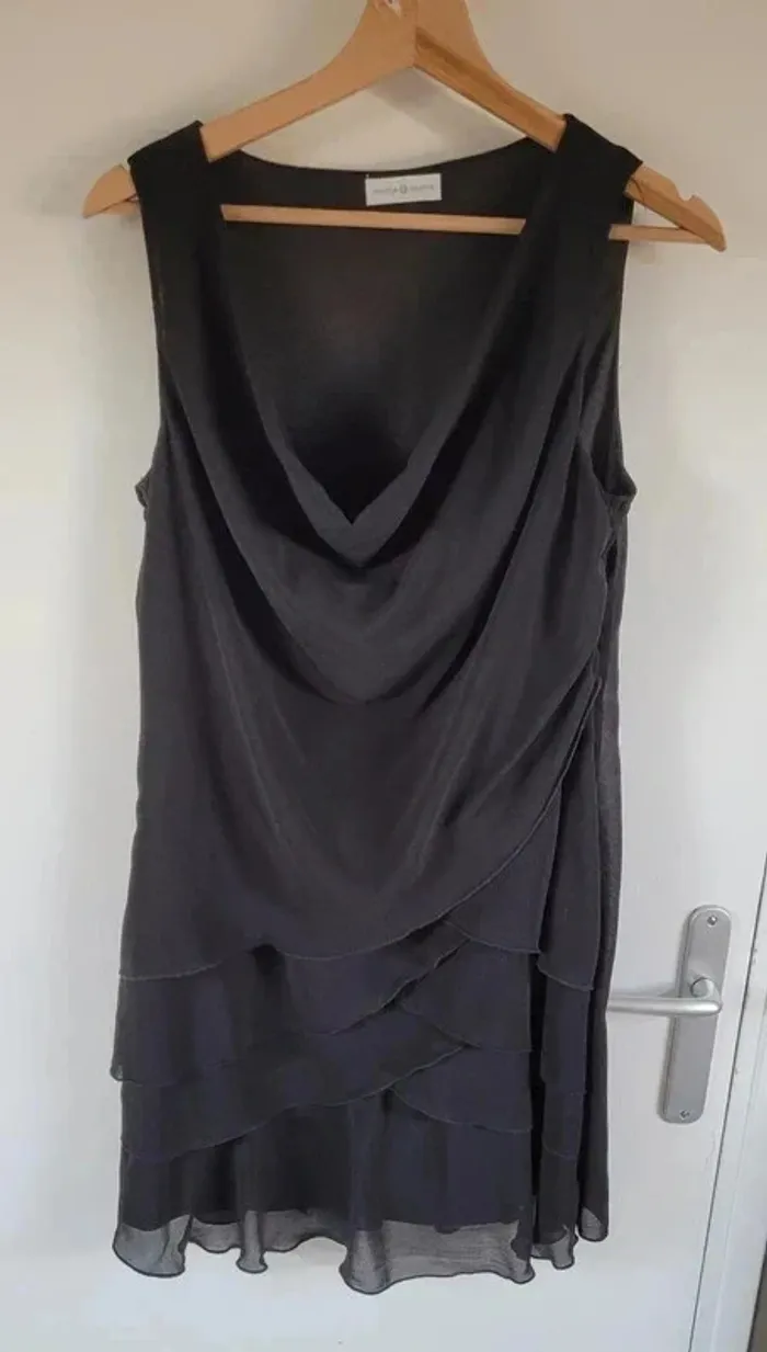 Robe noire