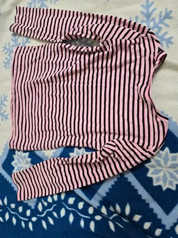 t-shirt manche longue de la marque ovs en taille 6 ans - 116cm - photo numéro 2
