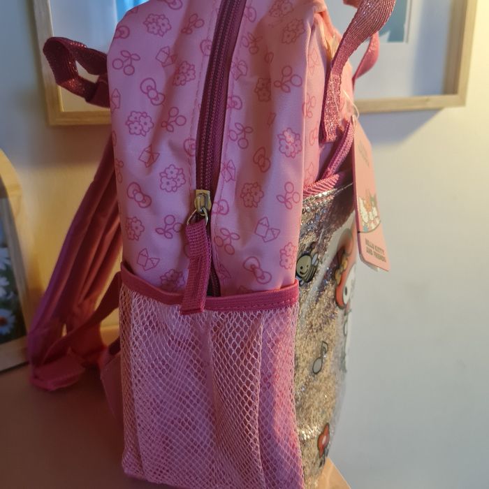 Sac à dos Hello Kitty et ses amies - photo numéro 2