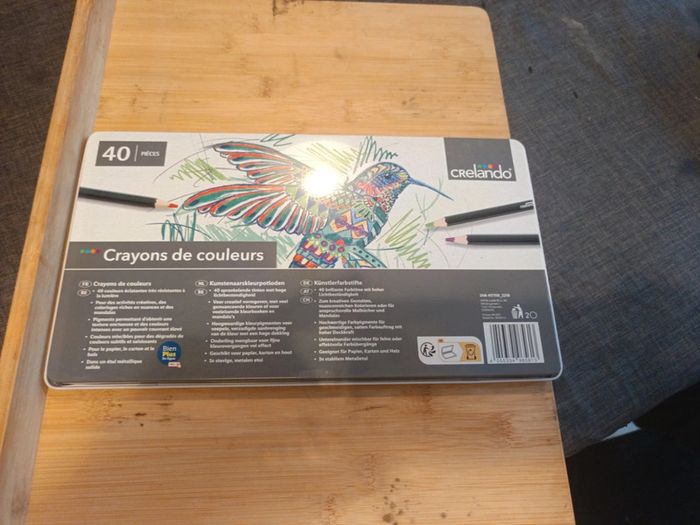 Boite de 40 crayons de couleur neuf - photo numéro 6