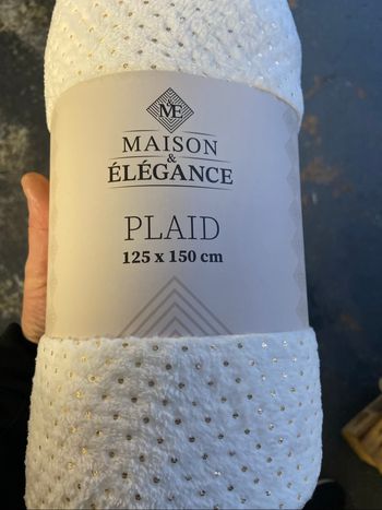 Plaid neuf 125/150 ultra doux