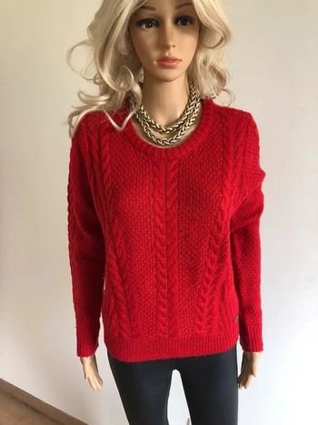 Pull rouge à manches longues Hollister taille M état satisfaisant (présence de bouloches)