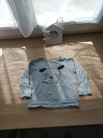 Tee shirt