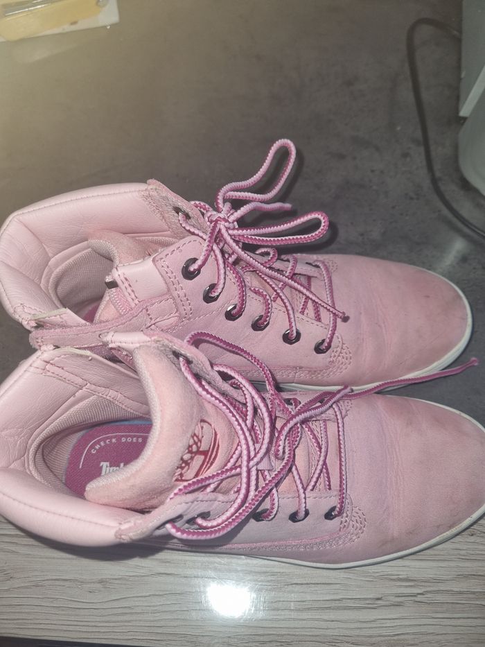 Superbe bottines timberland rose - photo numéro 2