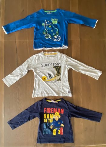 Lot 3 t-shirts 4 ans