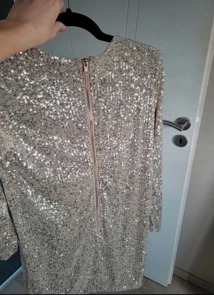 Robe sequins - photo numéro 3