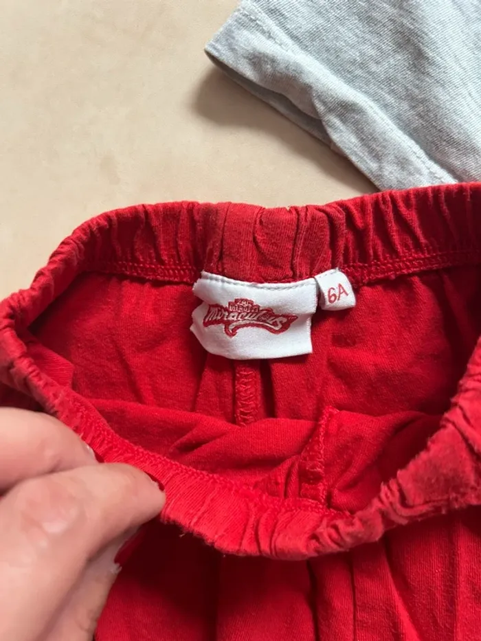 Pyjama 2 pièce miraculous taille 6 ans - photo numéro 3