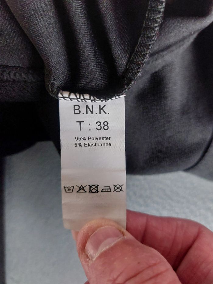 Blouse B.N.K. taille 38 - photo numéro 5