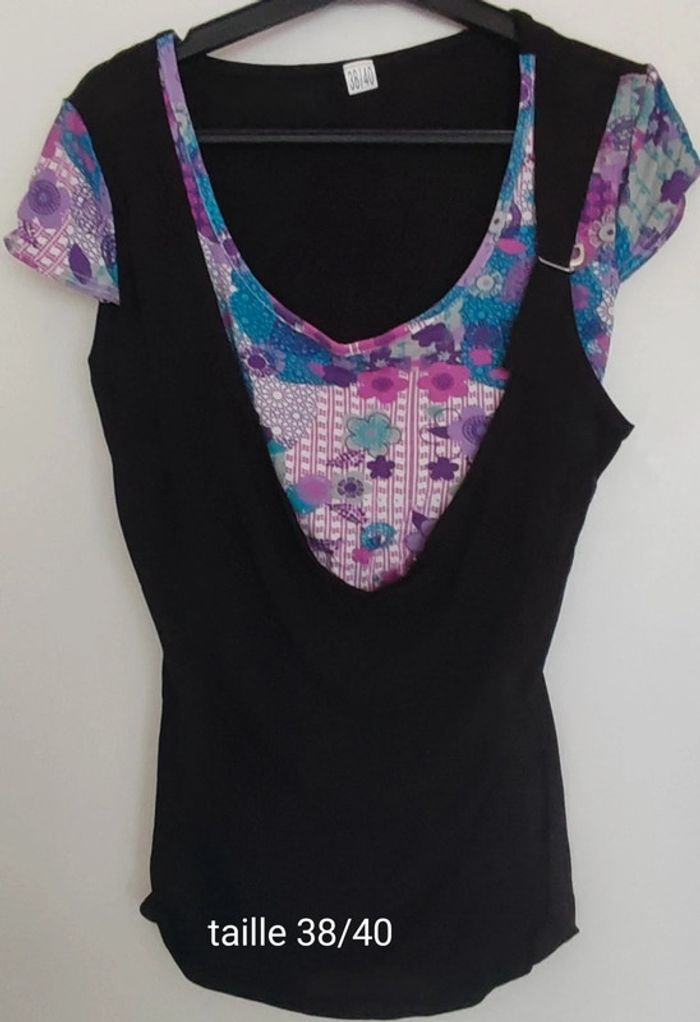T-shirt neuf 38 40