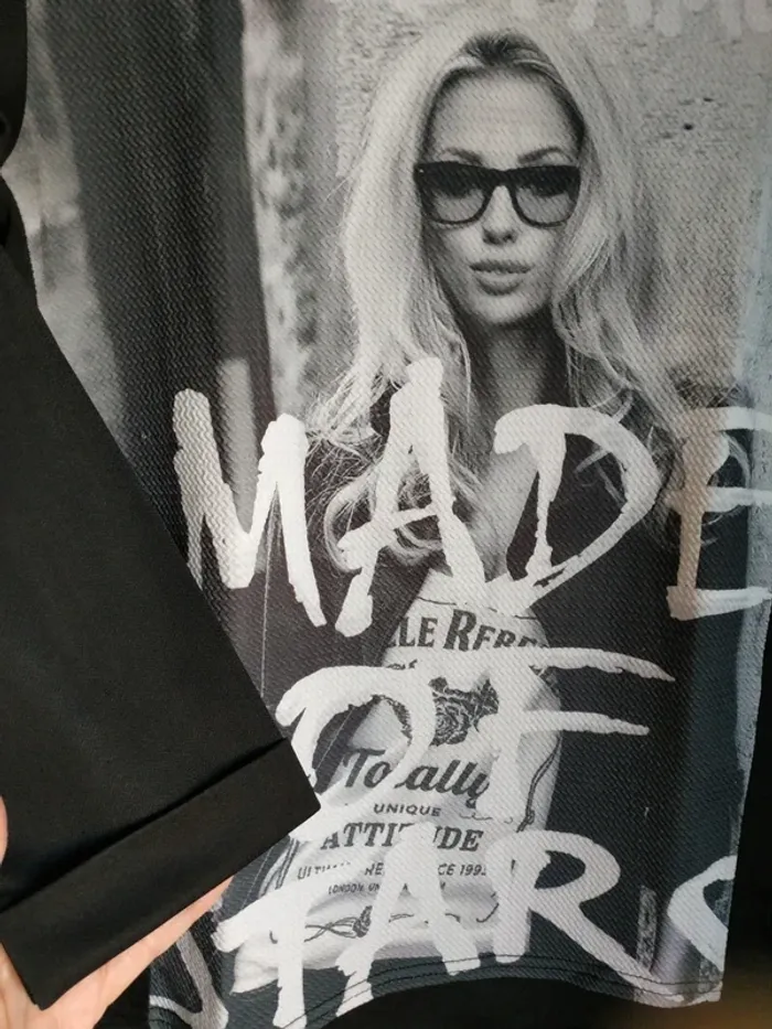 T-shirt fille 14 ans Tissaia tbe noir gris blanc - photo numéro 2