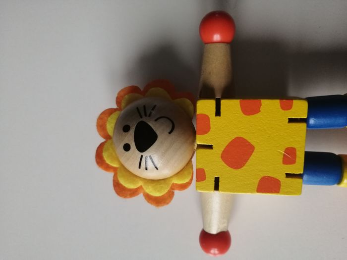 figurine lion en bois articulé - photo numéro 2