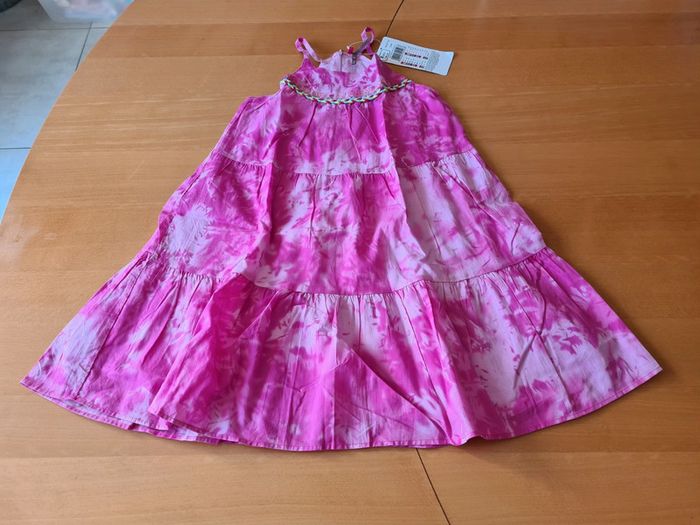 Robe Orchestra en 8 ans neuve avec étiquette