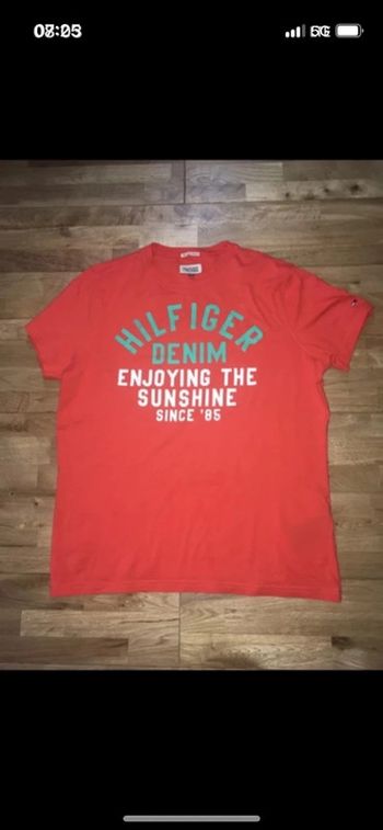 T-shirt orange Tommy Hilfiger très bon état M