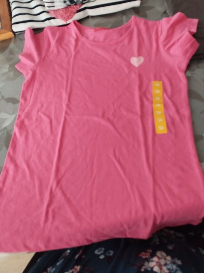 Tee shirt tissaia 12 ans rose neuf