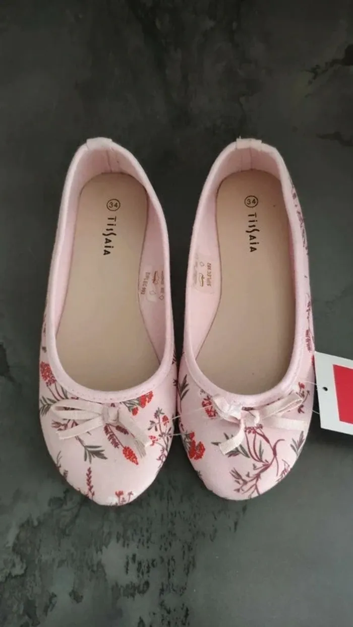 Chaussures ballerines rose taille 34