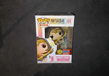 Figurine Funko Pop / Wonder Woman 361 / WW84 / Dc Comics / Fall Convention 2020 Gitd