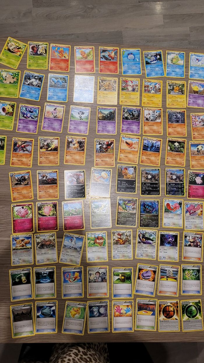 77 cartes pokemon serie XY poings furieux  - 2014