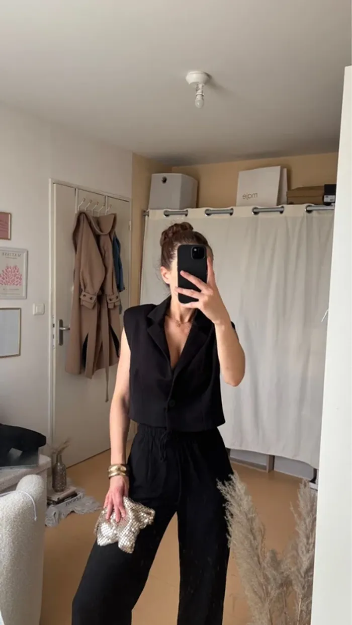 Haut style blazer sans manches noir - photo numéro 2