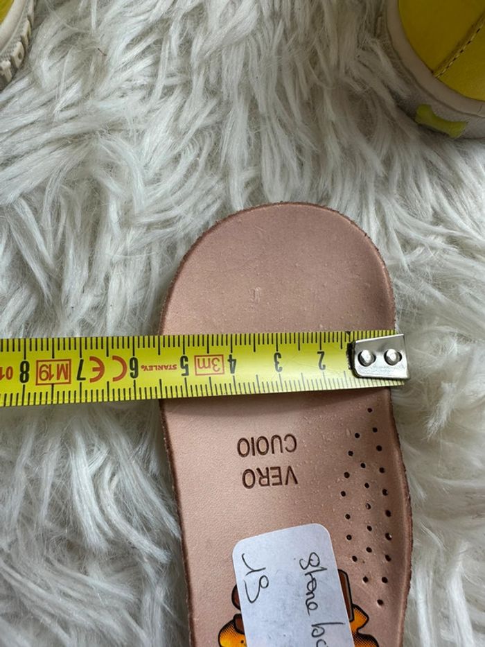 Paire de chaussures Stones and bornes taille 19 - photo numéro 6