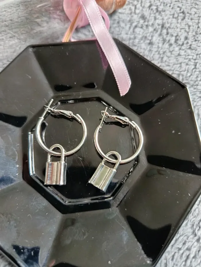 Boucles d'oreilles cadenas argent - photo numéro 2