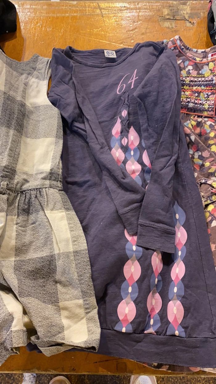 Lot 4 robes 8 ans - photo numéro 3