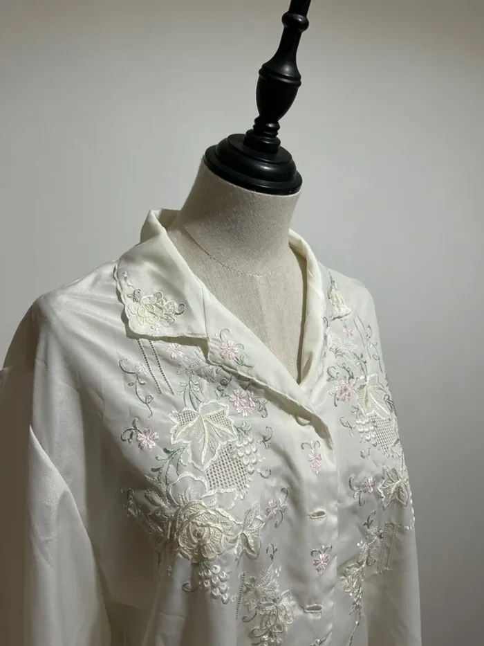 Chemise brodée vintage rose brand - photo numéro 2