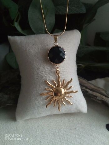 Collier soleil pierre d'onix