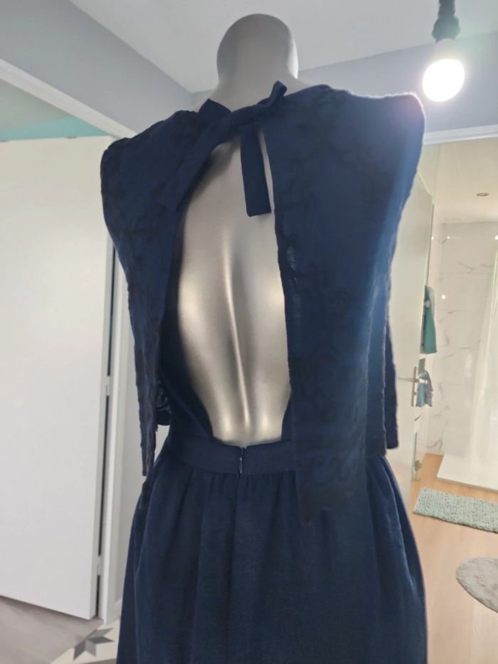 Robe dos nu - photo numéro 3