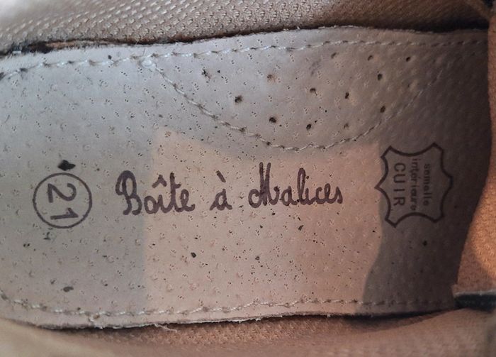 Chaussures pointure 21 - photo numéro 5