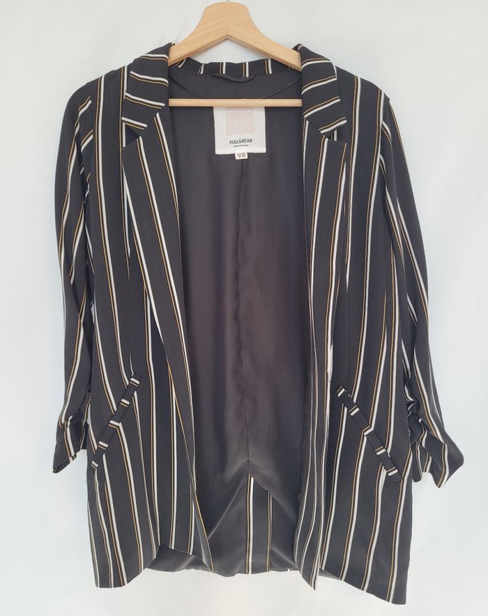 Joli blazer noir à rayures - photo numéro 2