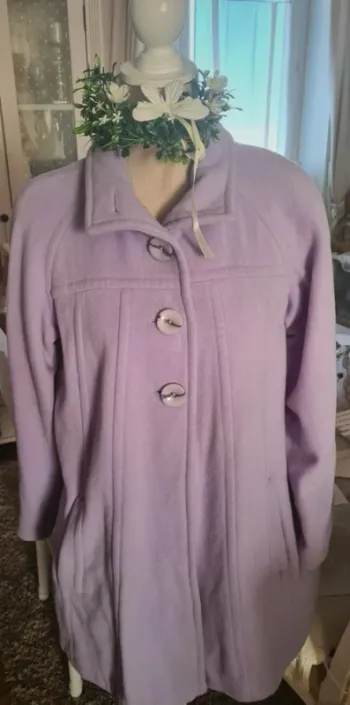 Manteau lila/parme en laine Cashmere Daxon Taille 42/44/46