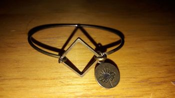 Bracelet neuf en métal cuivre