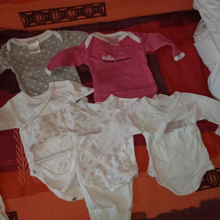 Lot fille 1 mois - photo numéro 4