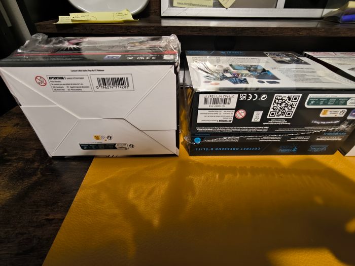 Lot display Minitins 10.5 + 2 ETB (noire + blanche) scellés - photo numéro 7