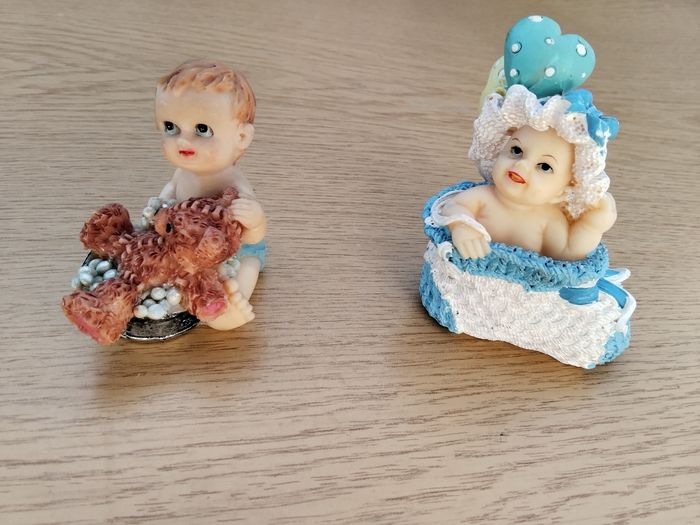 Bibelot figurines enfants