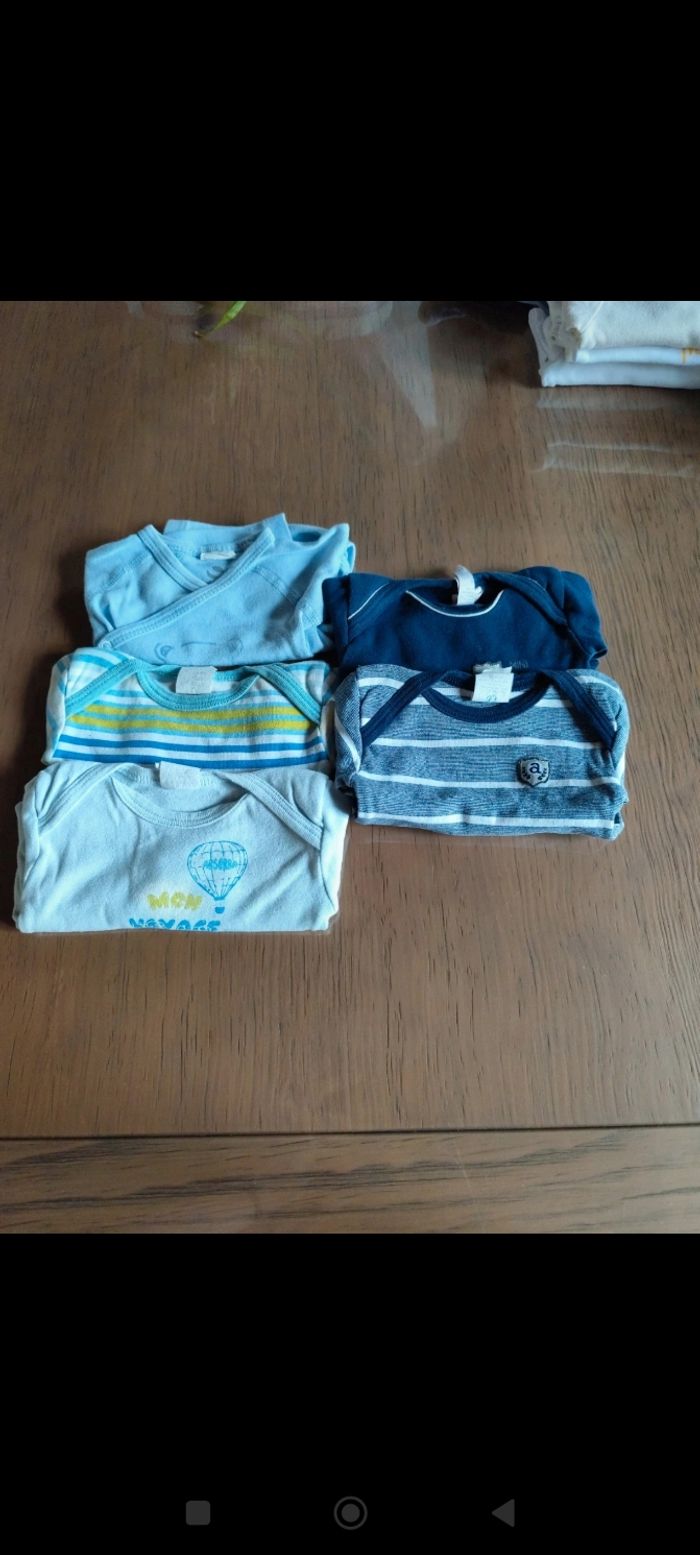 Lot de 5 bodies manches longues garçon taille 3 mois