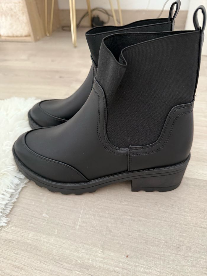 Bottines chelsea à talon carré femme Neuves boohoo