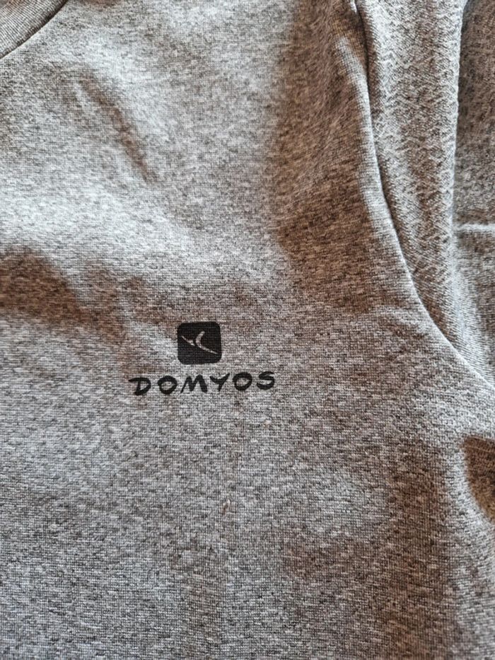 Tee shirt domyos neuf - photo numéro 2