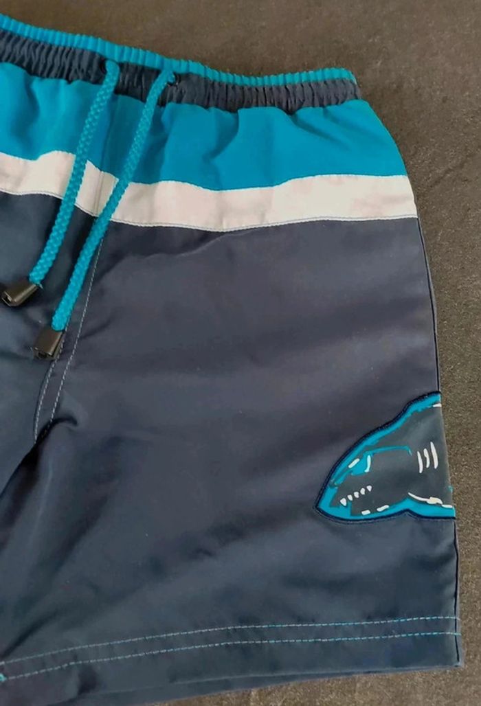 10 € Lot de vêtements 6 ans neuf - photo numéro 2