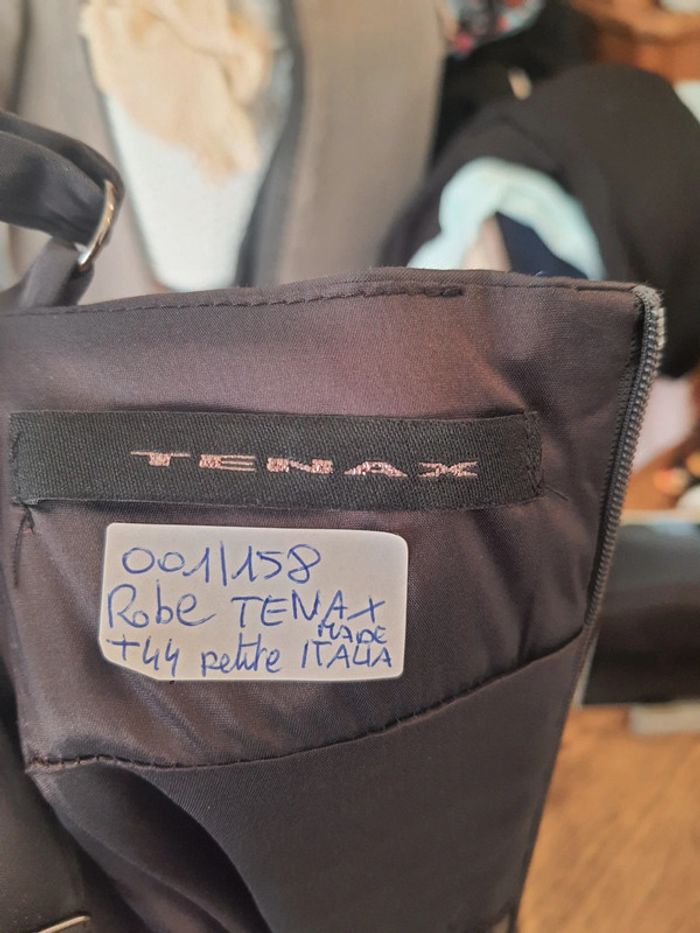 Jolie Robe grise à bretelles Tenax taille 44 - photo numéro 10