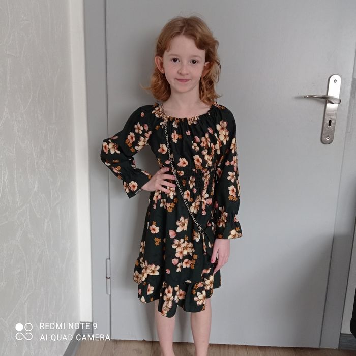Robe vert foncé à fleurs 8ans - photo numéro 6