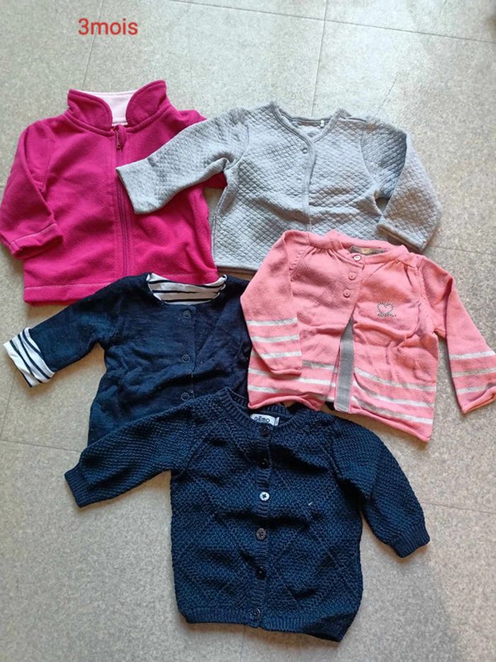 Lot 3 mois fille - photo numéro 10
