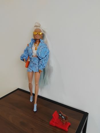 Poupée Barbie Extra