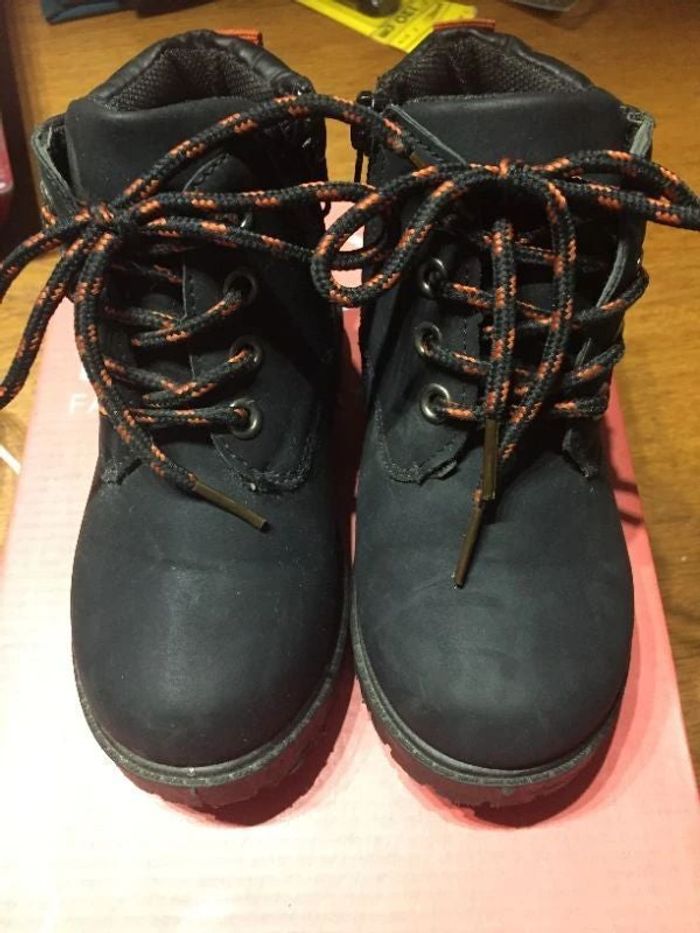 Bottines noires Tissaia 25