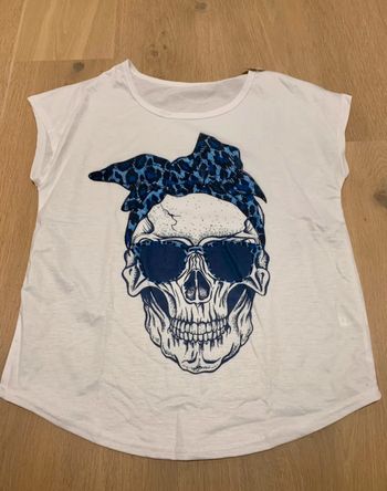 Tee shirt neuf t.S
