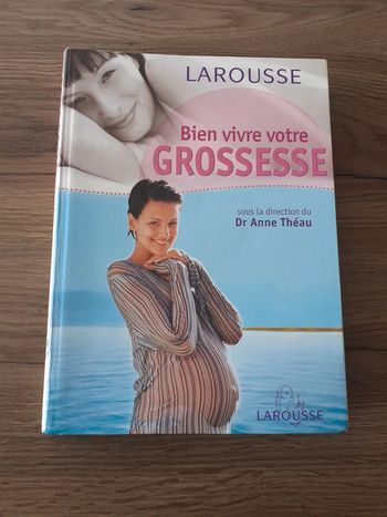 Livre Bien vivre votre grossesse- Larousse