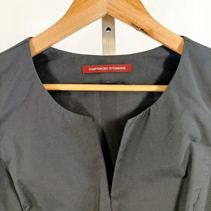 Robe noire Comptoir des Cotonniers coton col fendu coupe droite chic taille 42 A1307 - photo numéro 3